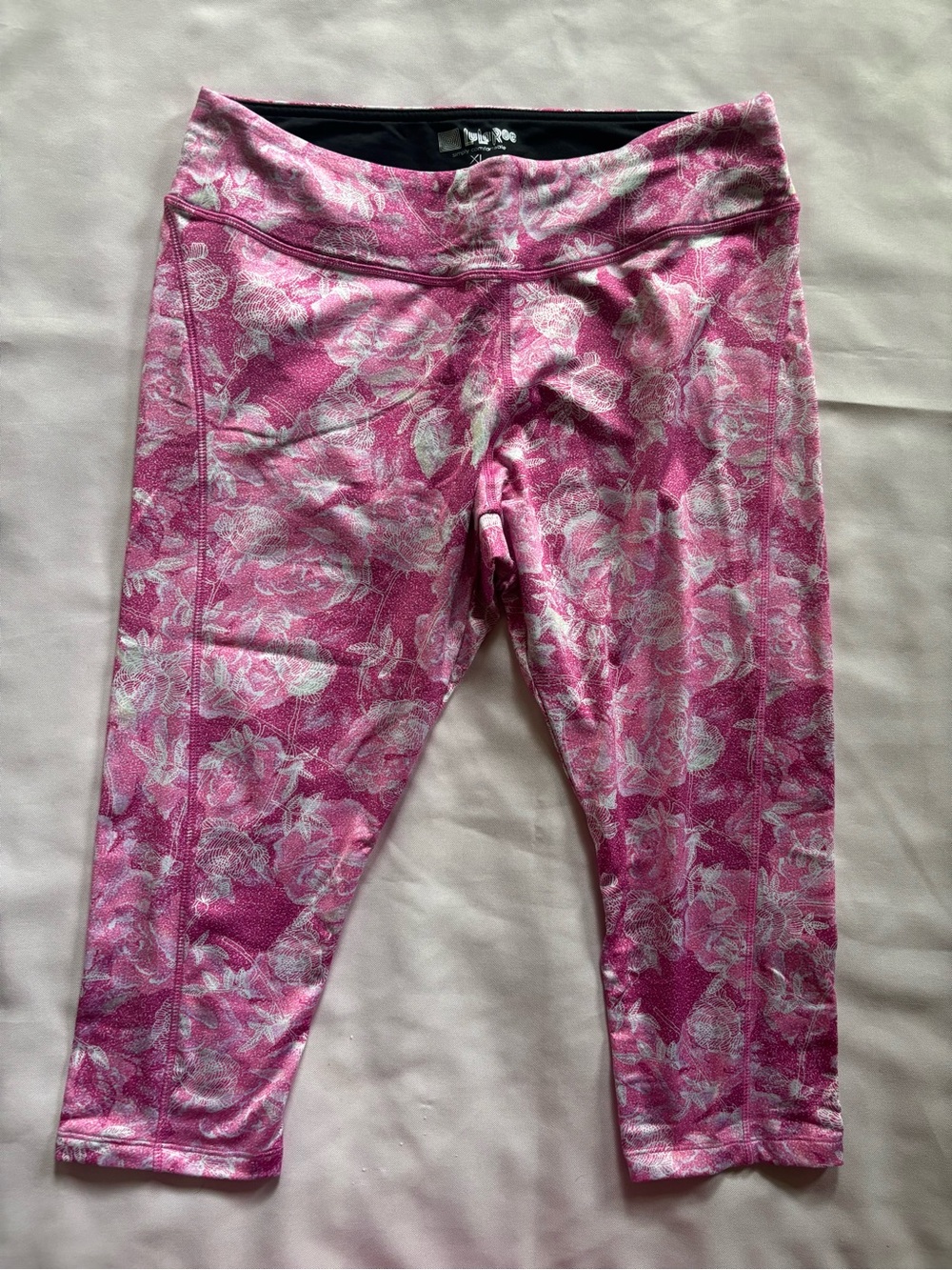 LuLaRoe Pink Floral Jade Activewear Crop Leggings